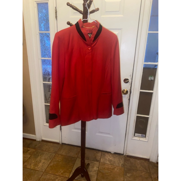 Escada Jackets & Blazers - Women's vintage Escada Blazer Jacket Size 14 Red Black